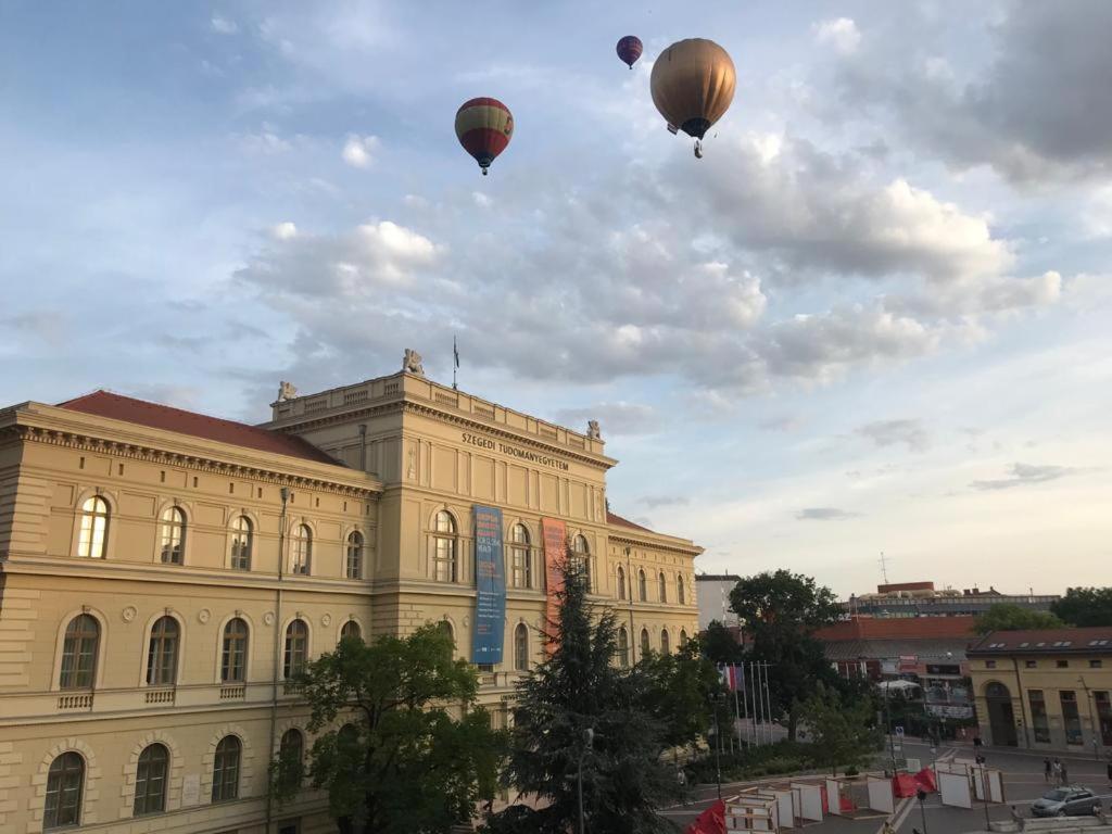 University City Life Bestern Szeged Bagian luar foto